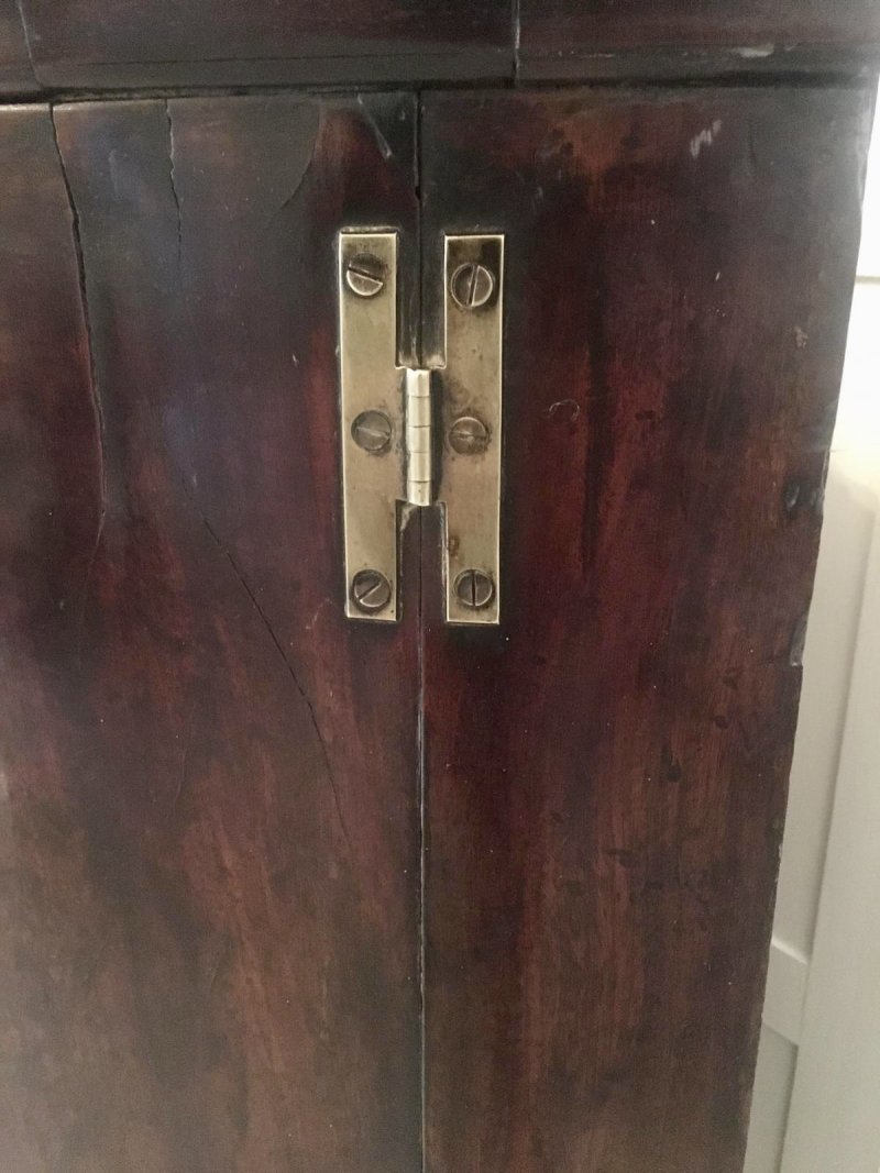 George III Mahogany Hanging Bow Front Corner Cabinet - Image 7